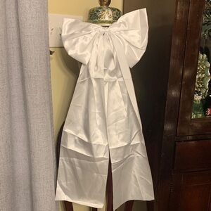 Satin Elegant White Bow Sash